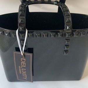 NWT Studded handbag 👜 in Black